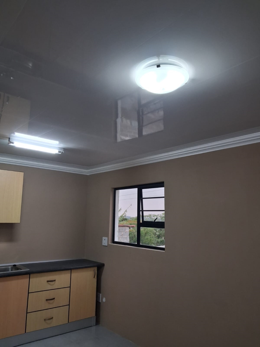 To Let 1 Bedroom Property for Rent in Buffalo Flats Eastern Cape